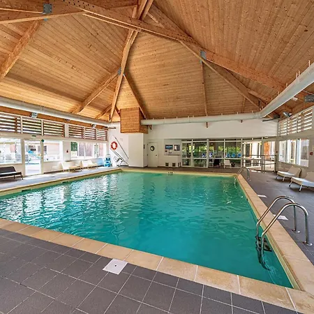 Spacious Duplex In * Saumur