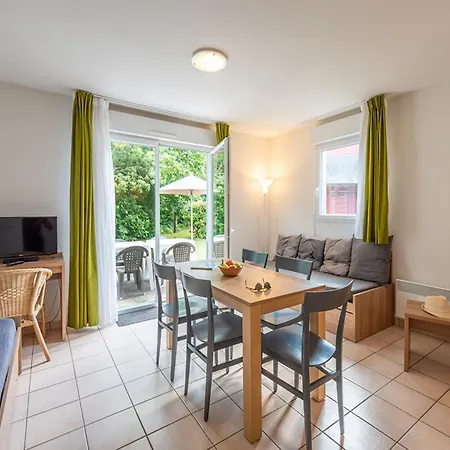 Ferienhaus Spacious In For 5 *