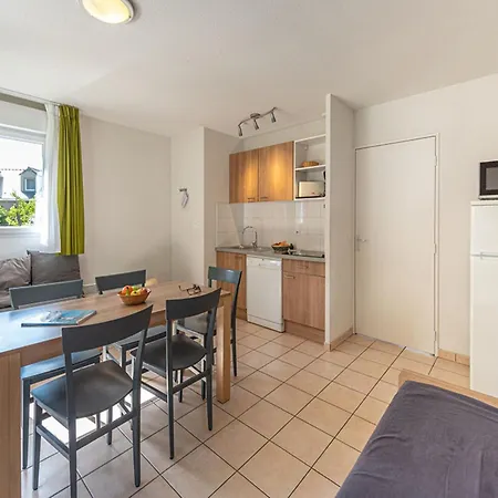 Spacious In For 5 * Saumur